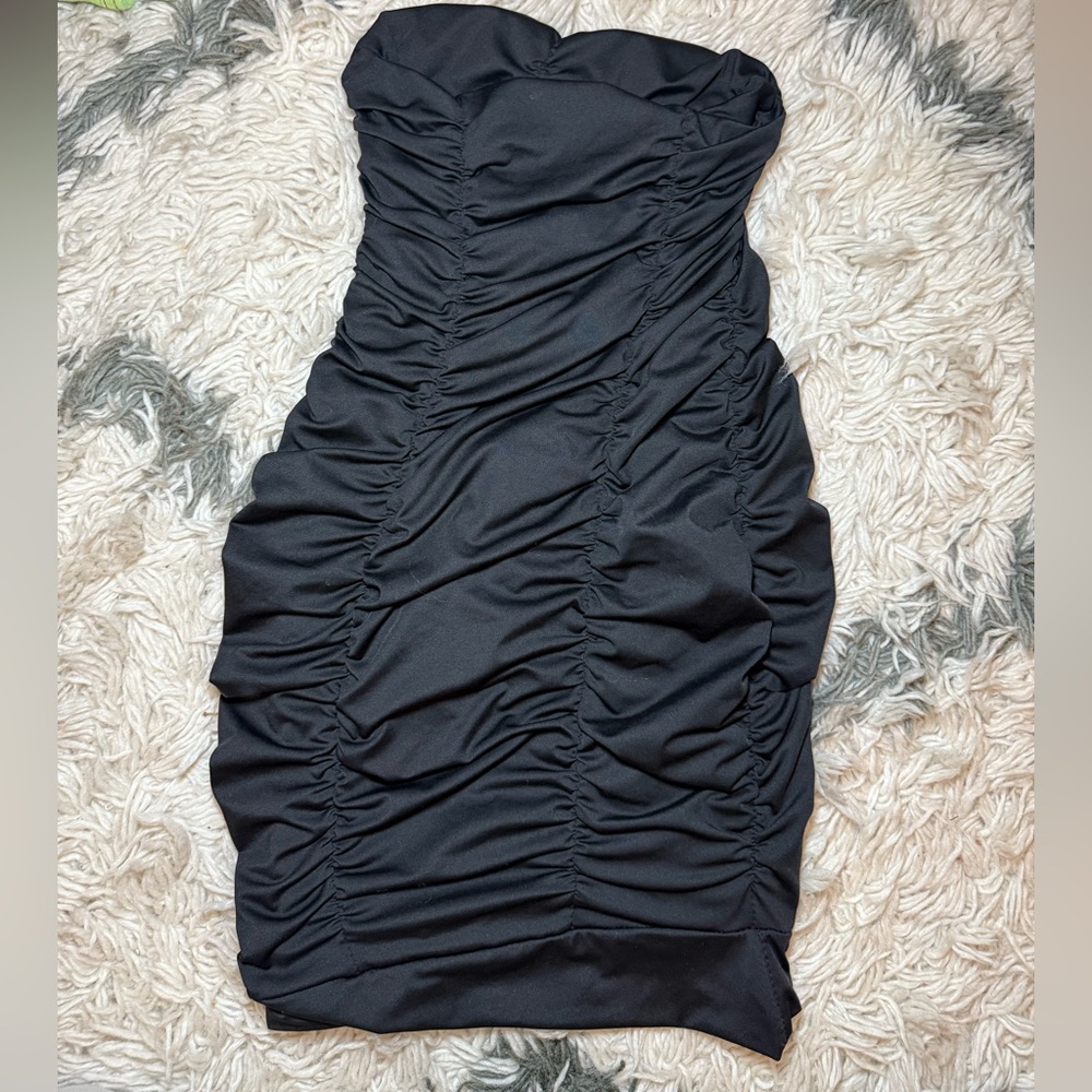 SHEIN Black Ruched Strapless Dress